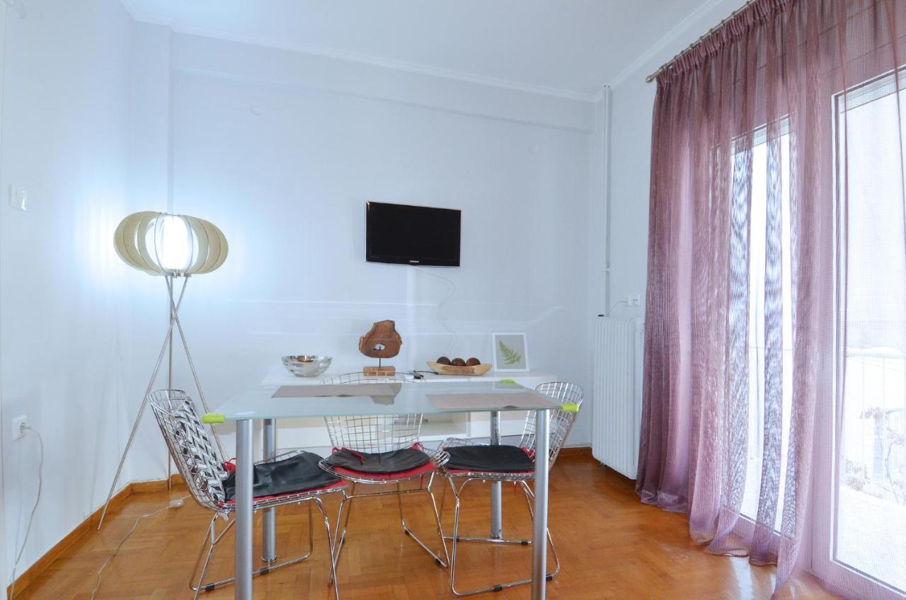 Apartment In The Heart Of Athens Next To Metro エクステリア 写真