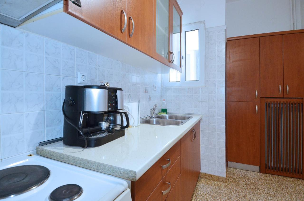 Apartment In The Heart Of Athens Next To Metro エクステリア 写真